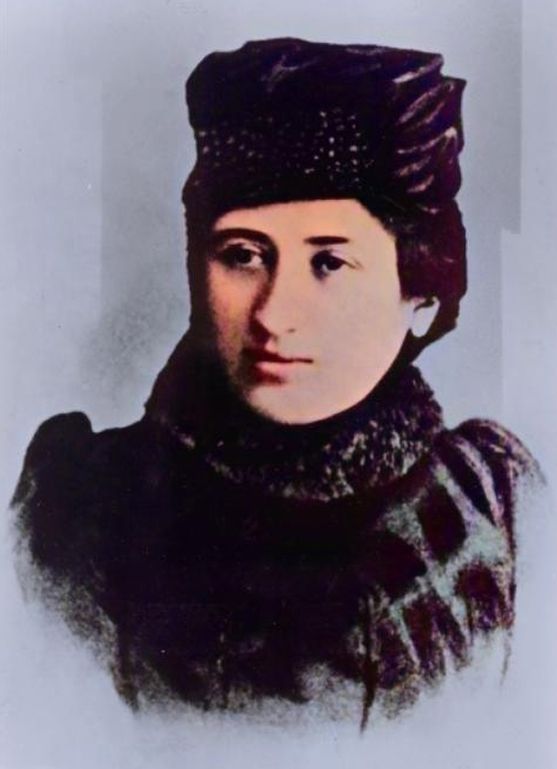 Portrait von Rosa Luxemburg, nachkoloriert mit KI